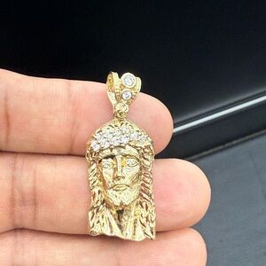 10kt Real Gold Jesus Pendant
